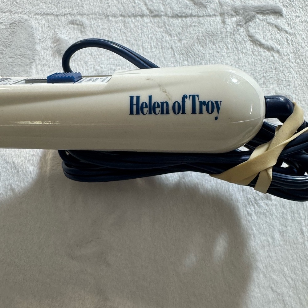 Helen of Troy 3/4 in barrel Curling Iron - Picture 3 of 4